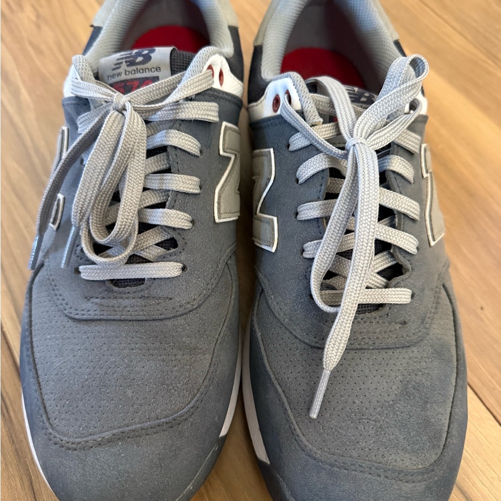 New Balance Men's Golf Shoes in Gray and Red